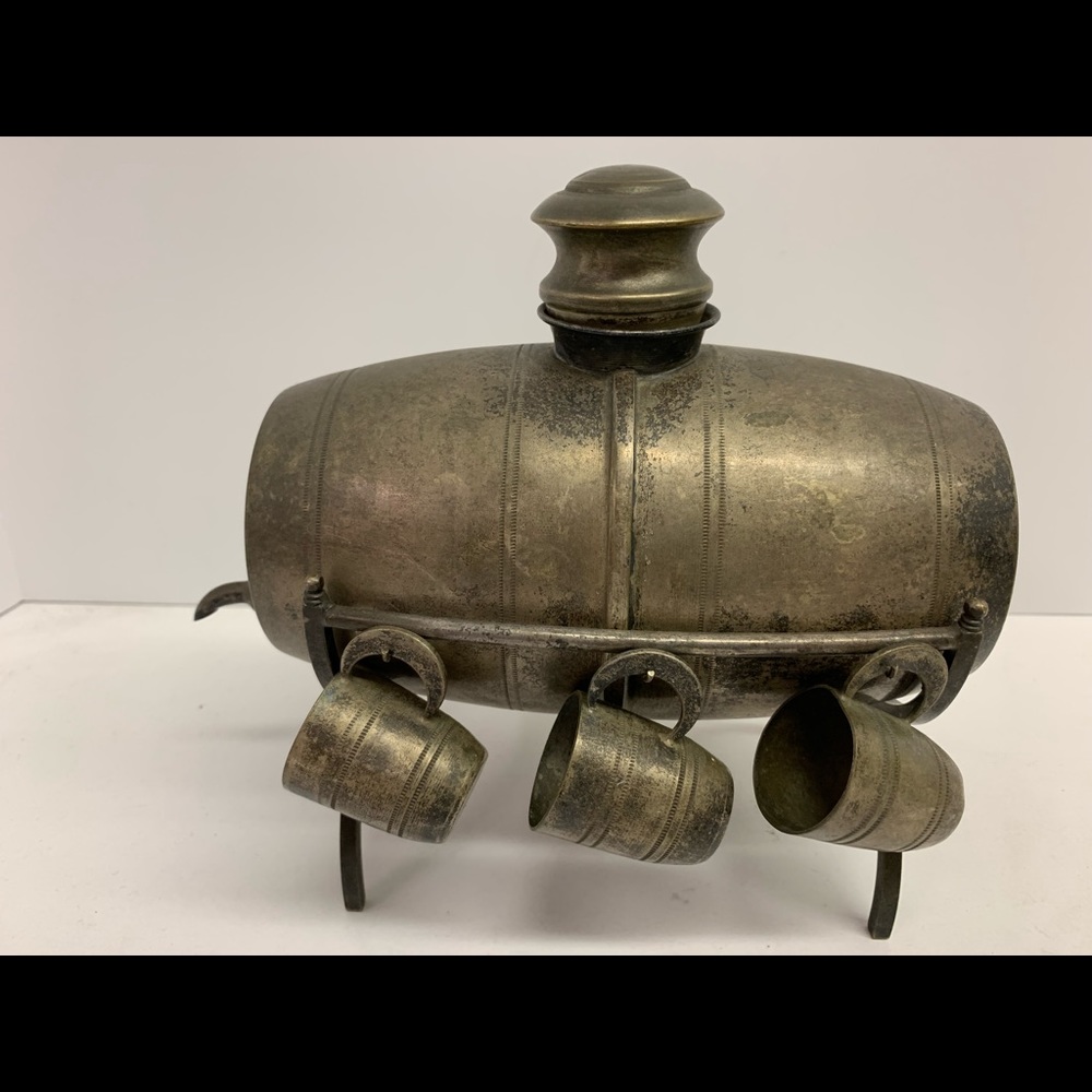 VINTAGE SILVERPLATE JEWISH WINE BARREL W/6 CUPS - Picture 2 of 12